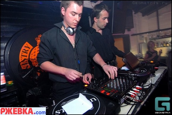 Aden Florian & Taxfree