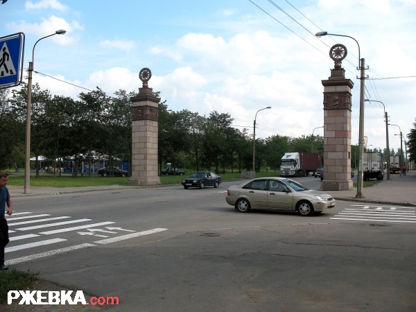 Пилоны