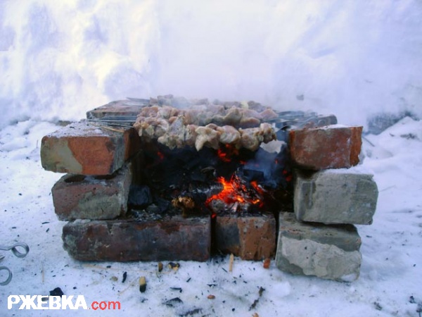 Зимний шашлычёг.