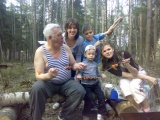 На шашлыках в лесопарке